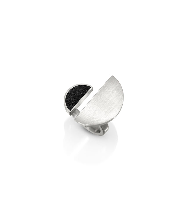 Gabo Ring