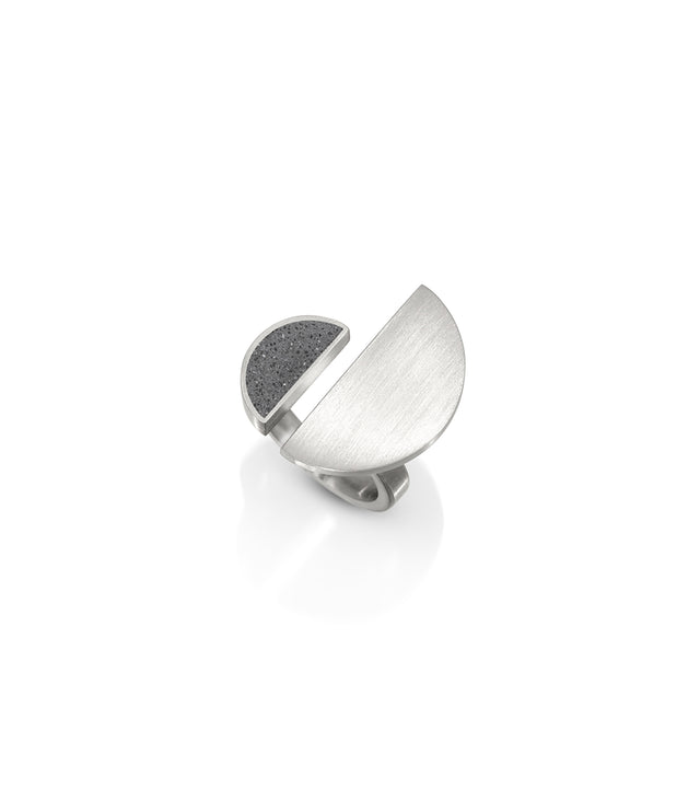 Gabo Ring