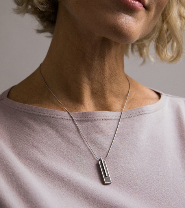Memento Rectangle Pendant - BLK