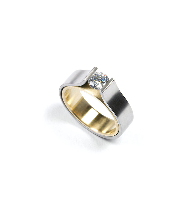 KMr171d Facet Engagement Ring
