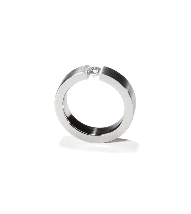 KMr163d Facet Engagement Ring