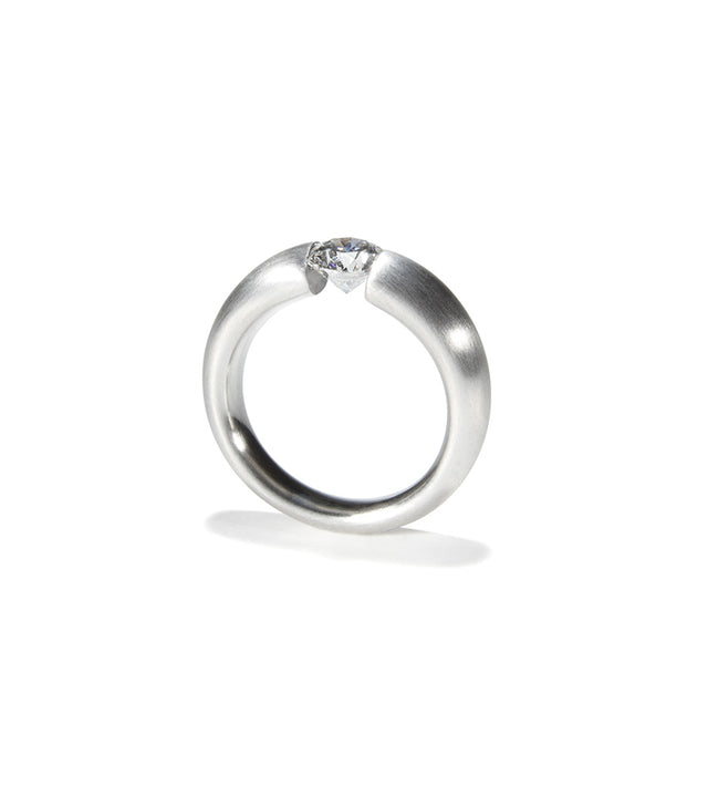 KMr164dp Facet Engagement Ring
