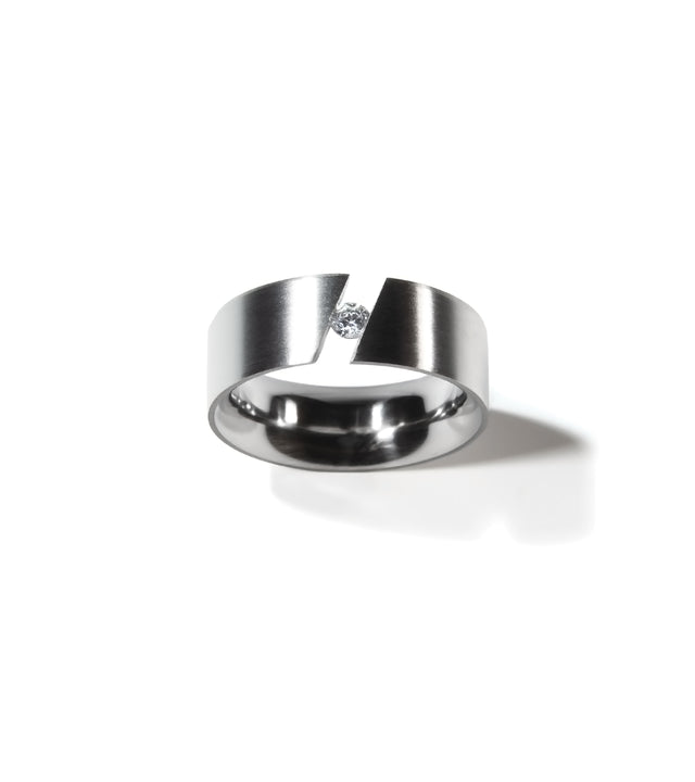 KMr127d Facet Engagement Ring