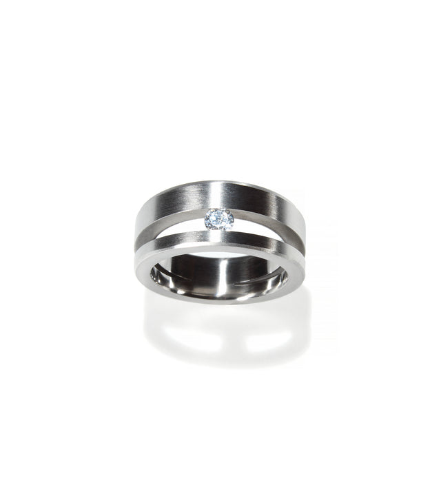 KMr145d Facet Engagement Ring