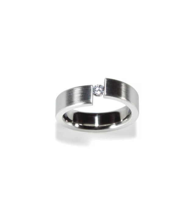 KMr149d Facet Engagement Ring