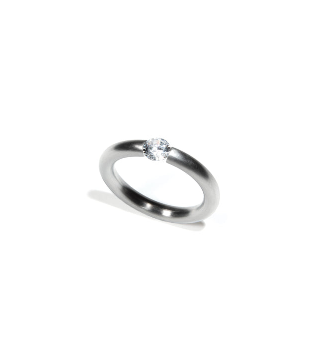 KMr159d Facet Engagement Ring