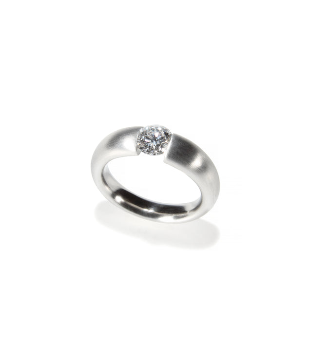 KMr164dp Facet Engagement Ring