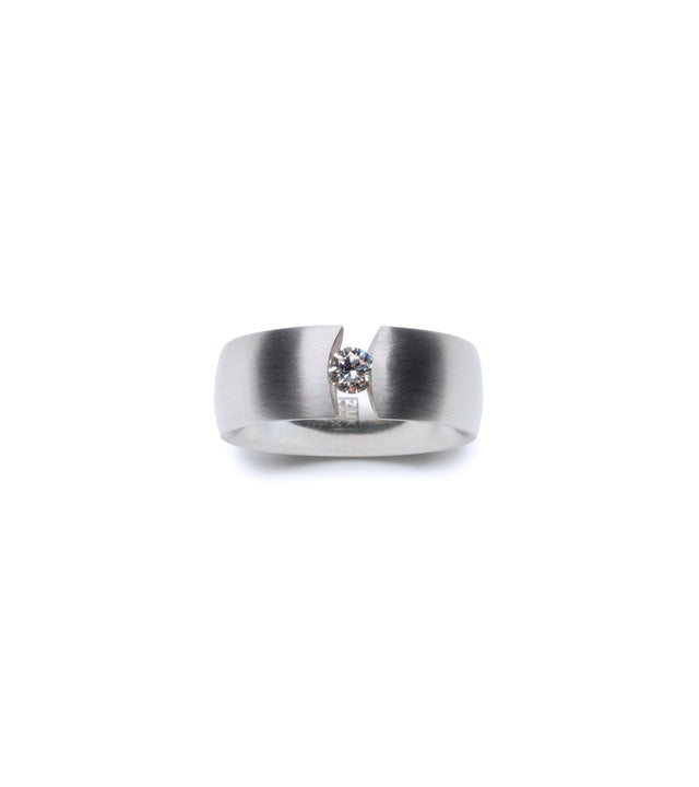 KMr177d Facet Engagement Ring