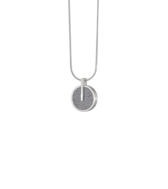 Memento Circle Pendant - NAT