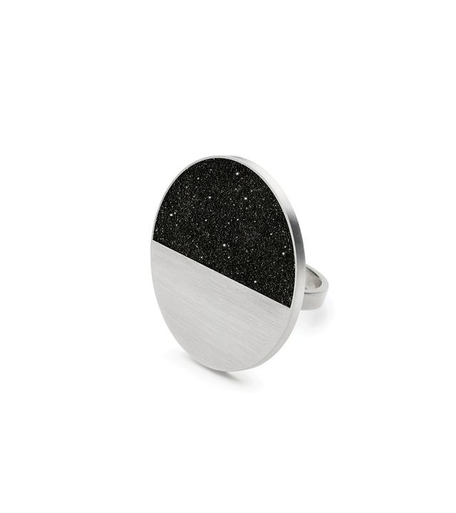 Make a statement with the Cephei Major diamond dust infused concrete set into a stainless steel ring. 