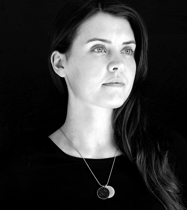 Classic and bold in style, this overlapping double pendant in concrete, diamond dust and stainless steel hangs centred creates the phases of the moon depending on how the piece hangs.