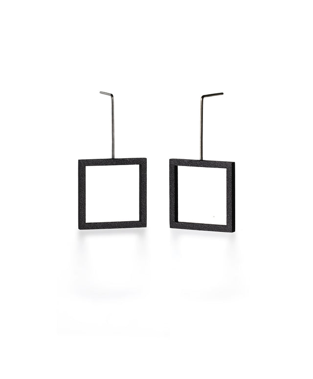 simple and minimal black square drop earrings from the KONZUK Artus collection