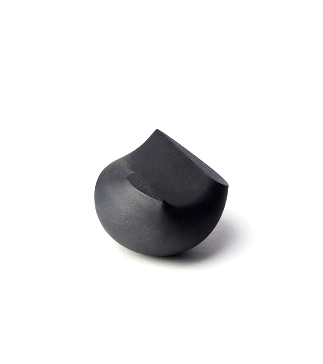 Faceview of small (Bébé) Oiseau bird tabletop sculpture in black concrete.