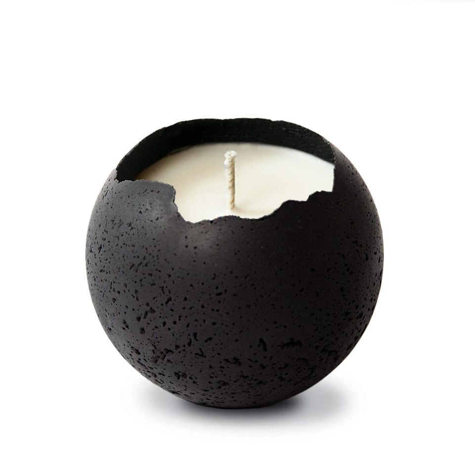 Concrete candle in black