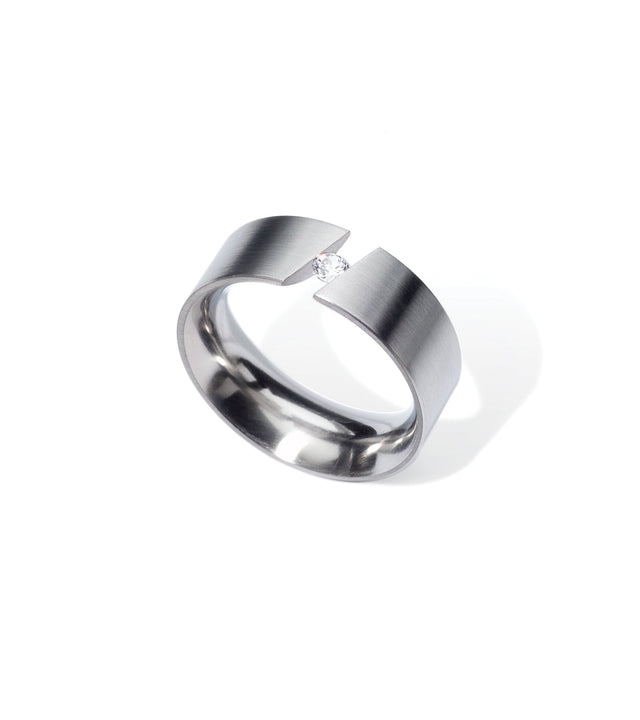 KMr127d Facet Engagement Ring
