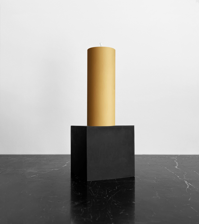 Monument | Plinth Candle - Black / Gold